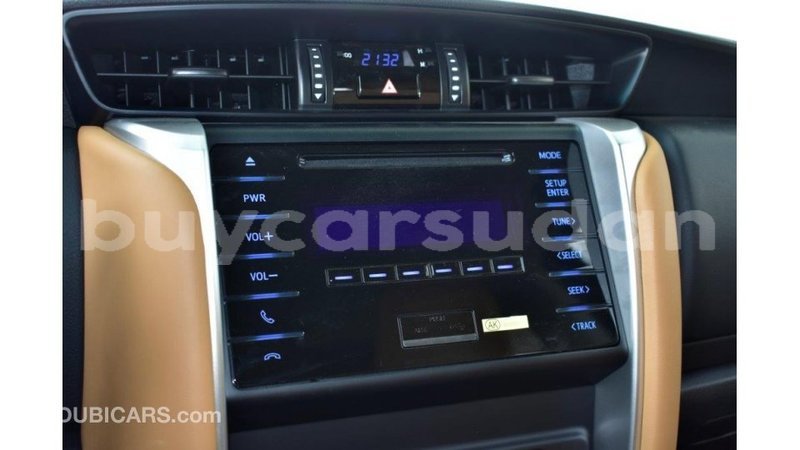 Big with watermark toyota fortuner al jazirah state import dubai 1875