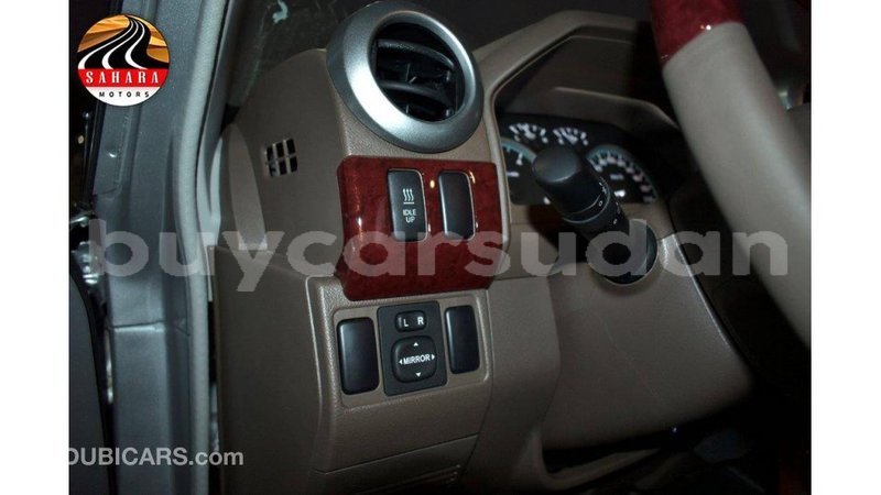 Big with watermark toyota land cruiser al jazirah state import dubai 1876