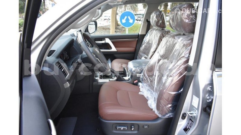 Big with watermark toyota land cruiser al jazirah state import dubai 1877