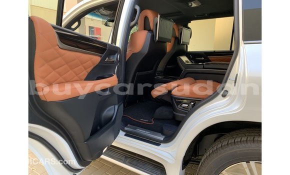 Buy Import Lexus LX White Car in Import - Dubai in Al Jazirah State Buy Import Lexus LX White Car in Import - Dubai in Al Jazirah State