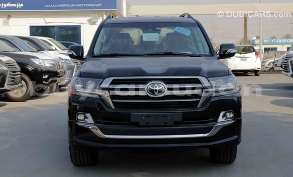 Acheter Import Voiture Toyota Land Cruiser Noir à Import - Dubai, État d'Al Jazirah Acheter Import Voiture Toyota Land Cruiser Noir à Import - Dubai, État d'Al Jazirah