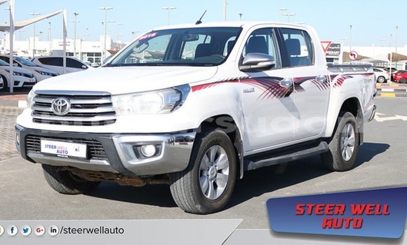 Acheter Import Voiture Toyota Hilux Blanc à Import - Dubai, État d'Al Jazirah Acheter Import Voiture Toyota Hilux Blanc à Import - Dubai, État d'Al Jazirah