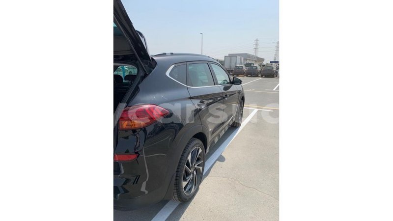 Big with watermark hyundai tucson al jazirah state import dubai 1898