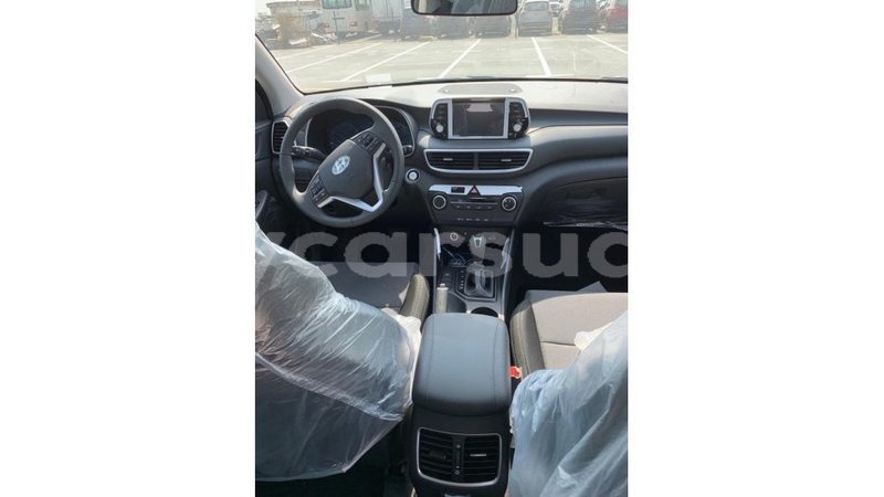 Big with watermark hyundai tucson al jazirah state import dubai 1898