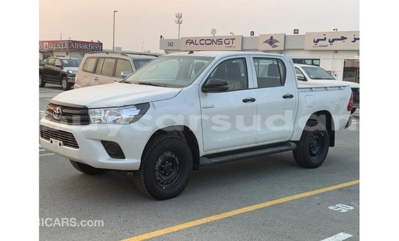 Acheter Import Voiture Toyota Hilux Blanc à Import - Dubai, État d'Al Jazirah Acheter Import Voiture Toyota Hilux Blanc à Import - Dubai, État d'Al Jazirah