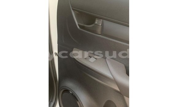 Acheter Import Voiture Toyota Hilux Blanc à Import - Dubai, État d'Al Jazirah Acheter Import Voiture Toyota Hilux Blanc à Import - Dubai, État d'Al Jazirah