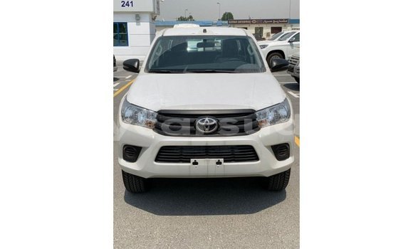 Acheter Import Voiture Toyota Hilux Blanc à Import - Dubai, État d'Al Jazirah Acheter Import Voiture Toyota Hilux Blanc à Import - Dubai, État d'Al Jazirah