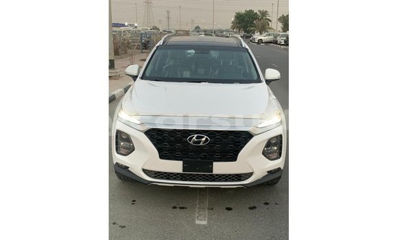Acheter Import Voiture Hyundai Santa Fe Blanc à Import - Dubai, État d'Al Jazirah Acheter Import Voiture Hyundai Santa Fe Blanc à Import - Dubai, État d'Al Jazirah