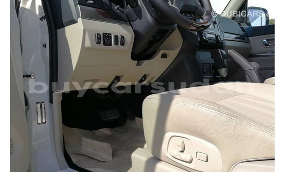 Acheter Import Voiture Mitsubishi Pajero Blanc à Import - Dubai, État d'Al Jazirah Acheter Import Voiture Mitsubishi Pajero Blanc à Import - Dubai, État d'Al Jazirah