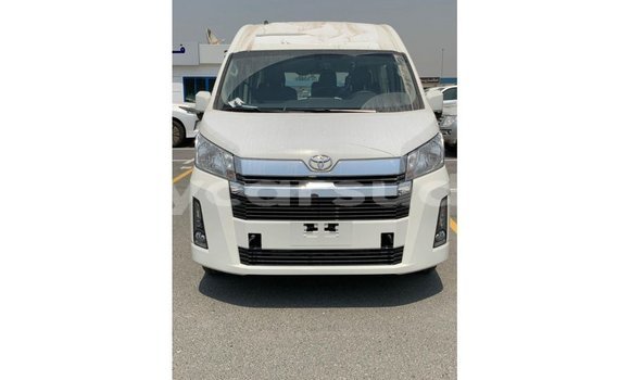 Acheter Import Voiture Toyota Hiace Blanc à Import - Dubai, État d'Al Jazirah Acheter Import Voiture Toyota Hiace Blanc à Import - Dubai, État d'Al Jazirah