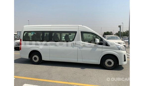 Acheter Import Voiture Toyota Hiace Blanc à Import - Dubai, État d'Al Jazirah Acheter Import Voiture Toyota Hiace Blanc à Import - Dubai, État d'Al Jazirah