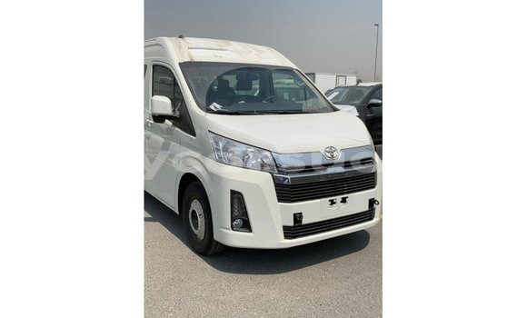 Acheter Import Voiture Toyota Hiace Blanc à Import - Dubai, État d'Al Jazirah Acheter Import Voiture Toyota Hiace Blanc à Import - Dubai, État d'Al Jazirah