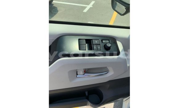 Acheter Import Voiture Toyota Hiace Blanc à Import - Dubai, État d'Al Jazirah Acheter Import Voiture Toyota Hiace Blanc à Import - Dubai, État d'Al Jazirah