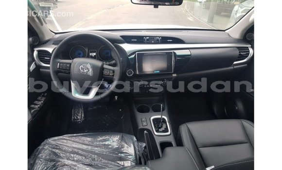 Acheter Import Voiture Toyota Hilux Marron à Import - Dubai, État d'Al Jazirah Acheter Import Voiture Toyota Hilux Marron à Import - Dubai, État d'Al Jazirah