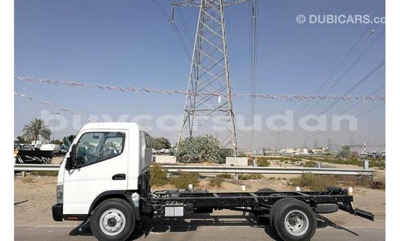 Acheter Import Voiture Mitsubishi Carisma Blanc à Import - Dubai, État d'Al Jazirah Acheter Import Voiture Mitsubishi Carisma Blanc à Import - Dubai, État d'Al Jazirah