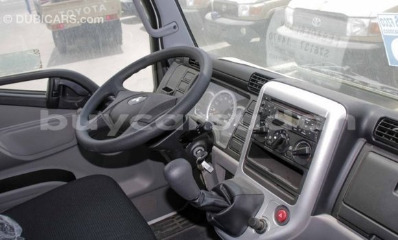 Acheter Import Voiture Mitsubishi Carisma Blanc à Import - Dubai, État d'Al Jazirah Acheter Import Voiture Mitsubishi Carisma Blanc à Import - Dubai, État d'Al Jazirah