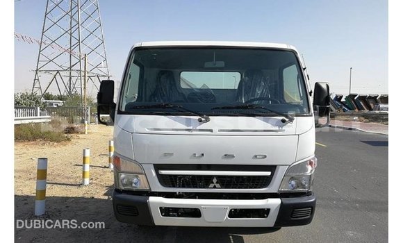 Acheter Import Voiture Mitsubishi Carisma Blanc à Import - Dubai, État d'Al Jazirah Acheter Import Voiture Mitsubishi Carisma Blanc à Import - Dubai, État d'Al Jazirah