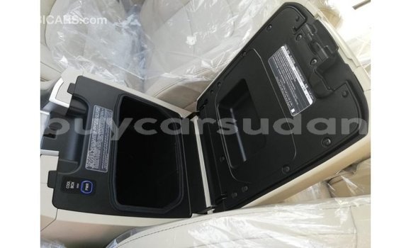 Buy Import Toyota Land Cruiser White Car in Import - Dubai in Al Jazirah State Buy Import Toyota Land Cruiser White Car in Import - Dubai in Al Jazirah State