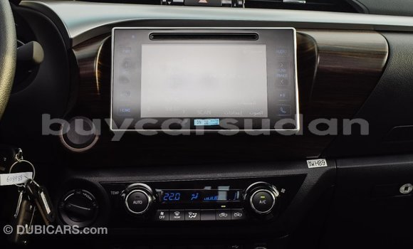 Buy Import Toyota Hilux White Car in Import - Dubai in Al Jazirah State Buy Import Toyota Hilux White Car in Import - Dubai in Al Jazirah State