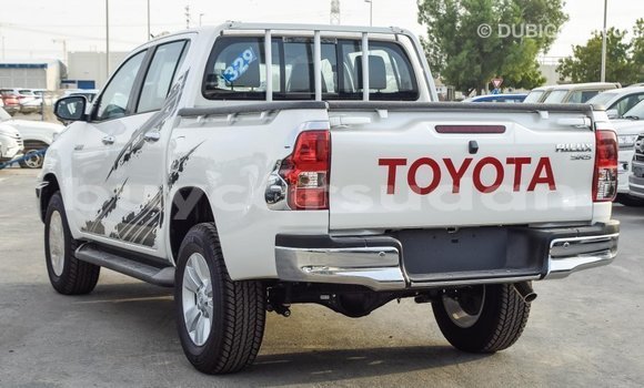 Buy Import Toyota Hilux White Car in Import - Dubai in Al Jazirah State Buy Import Toyota Hilux White Car in Import - Dubai in Al Jazirah State