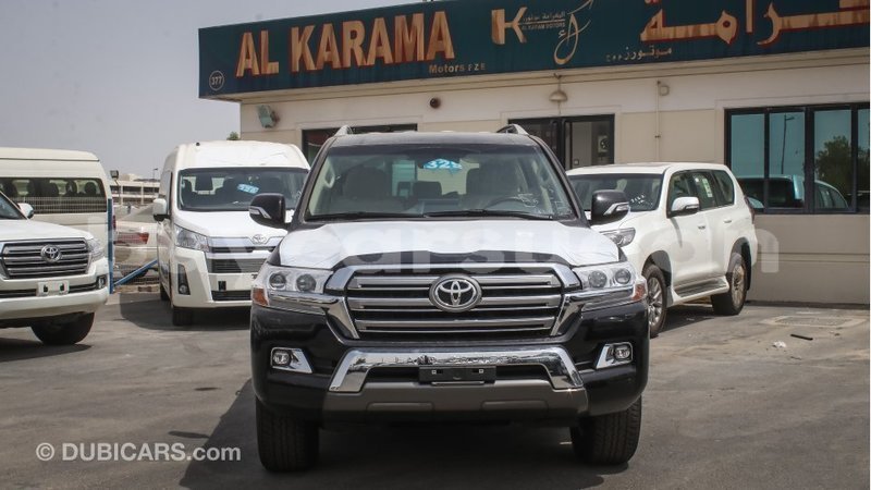 Big with watermark toyota land cruiser al jazirah state import dubai 1930