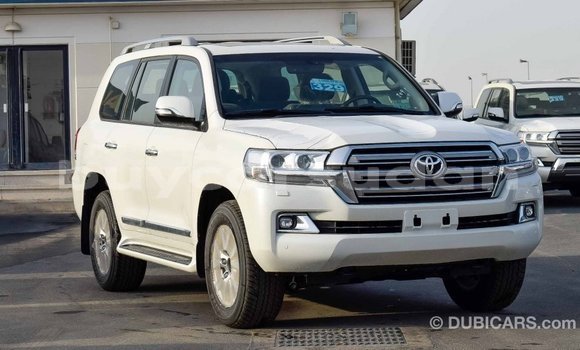Buy Import Toyota Land Cruiser White Car in Import - Dubai in Al Jazirah State Buy Import Toyota Land Cruiser White Car in Import - Dubai in Al Jazirah State