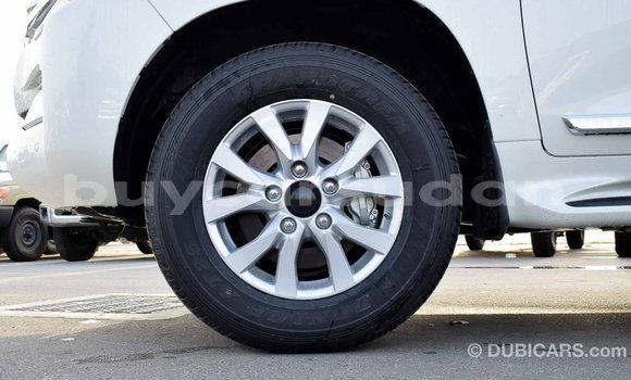Buy Import Toyota Land Cruiser White Car in Import - Dubai in Al Jazirah State Buy Import Toyota Land Cruiser White Car in Import - Dubai in Al Jazirah State