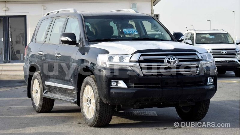Big with watermark toyota land cruiser al jazirah state import dubai 1934