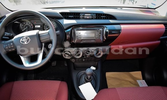 Buy Import Toyota Hilux White Car in Import - Dubai in Al Jazirah State Buy Import Toyota Hilux White Car in Import - Dubai in Al Jazirah State
