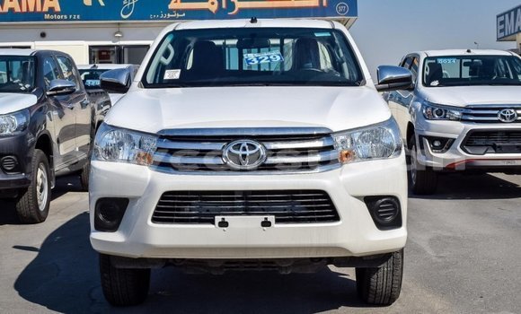 Buy Import Toyota Hilux White Car in Import - Dubai in Al Jazirah State Buy Import Toyota Hilux White Car in Import - Dubai in Al Jazirah State