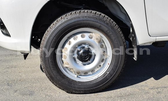 Buy Import Toyota Hilux White Car in Import - Dubai in Al Jazirah State Buy Import Toyota Hilux White Car in Import - Dubai in Al Jazirah State