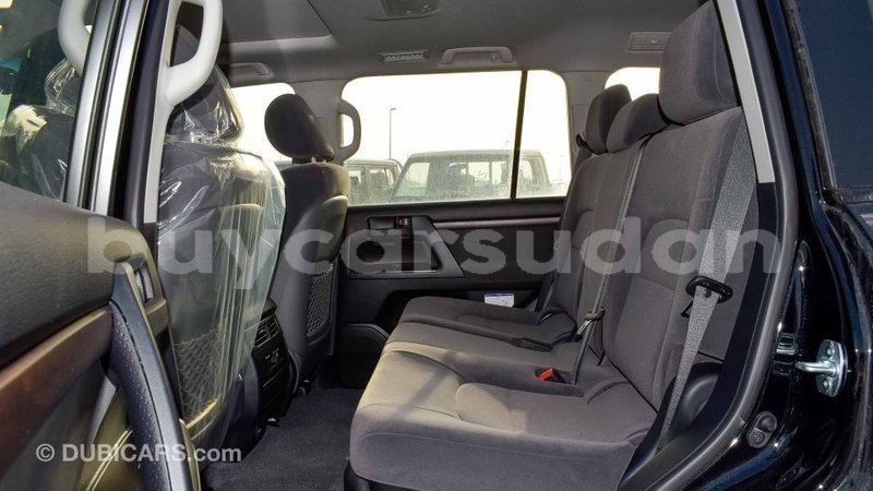 Big with watermark toyota land cruiser al jazirah state import dubai 1938