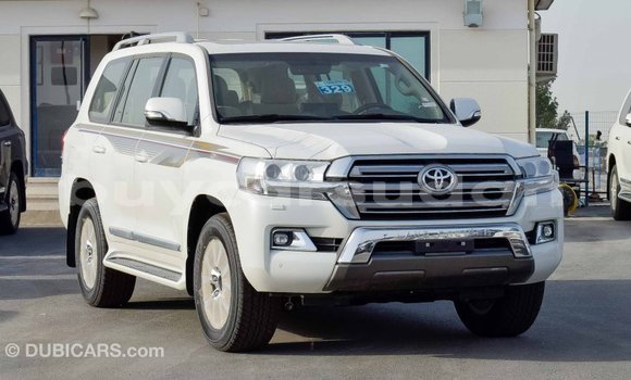 Buy Import Toyota Land Cruiser White Car in Import - Dubai in Al Jazirah State Buy Import Toyota Land Cruiser White Car in Import - Dubai in Al Jazirah State
