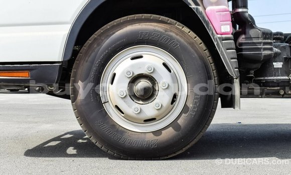 Buy Import Mitsubishi Carisma White Car in Import - Dubai in Al Jazirah State