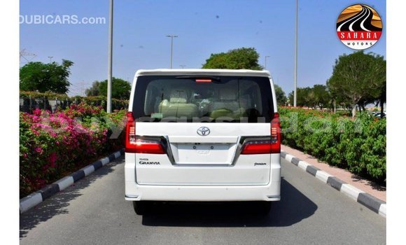 Acheter Import Voiture Toyota Granvia Blanc à Import - Dubai, État d'Al Jazirah Acheter Import Voiture Toyota Granvia Blanc à Import - Dubai, État d'Al Jazirah