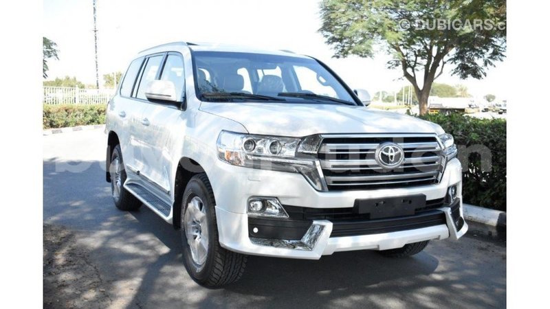 Big with watermark toyota land cruiser al jazirah state import dubai 1946