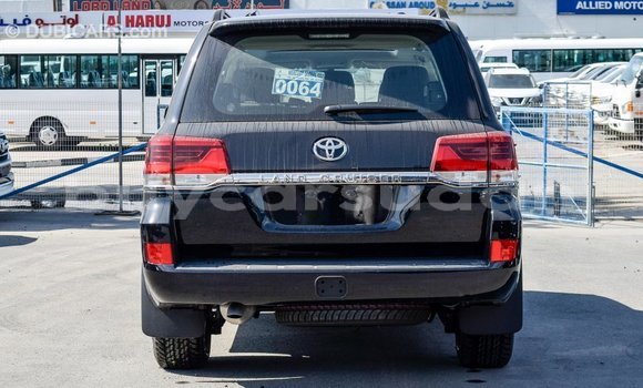 Acheter Import Voiture Toyota Land Cruiser Noir à Import - Dubai, État d'Al Jazirah Acheter Import Voiture Toyota Land Cruiser Noir à Import - Dubai, État d'Al Jazirah