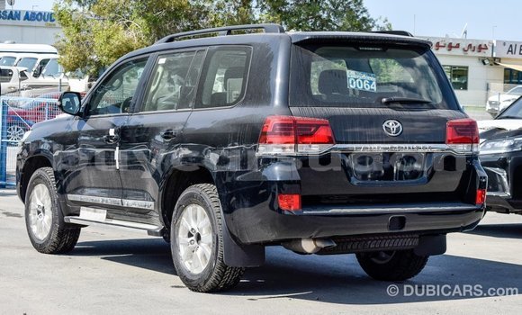 Acheter Import Voiture Toyota Land Cruiser Noir à Import - Dubai, État d'Al Jazirah Acheter Import Voiture Toyota Land Cruiser Noir à Import - Dubai, État d'Al Jazirah