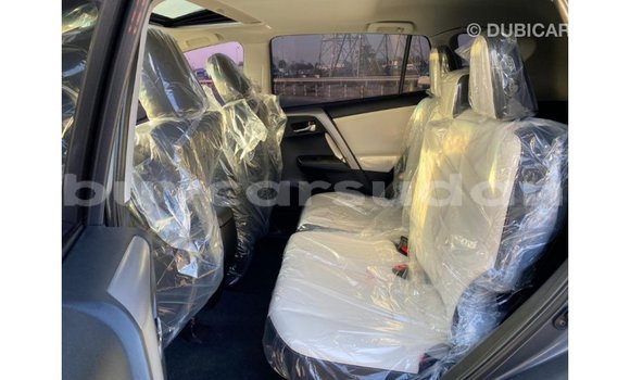 Buy Import Toyota HiAce Other Truck in Import - Dubai in Al Jazirah State Buy Import Toyota HiAce Other Truck in Import - Dubai in Al Jazirah State