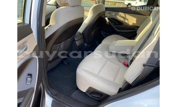 Buy Import Hyundai Santa Fe White Car in Import - Dubai in Al Jazirah State Buy Import Hyundai Santa Fe White Car in Import - Dubai in Al Jazirah State