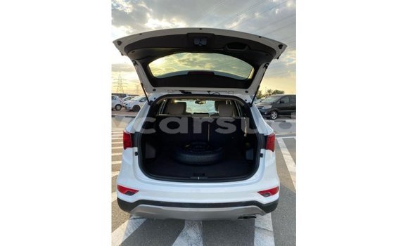 Buy Import Hyundai Santa Fe White Car in Import - Dubai in Al Jazirah State Buy Import Hyundai Santa Fe White Car in Import - Dubai in Al Jazirah State