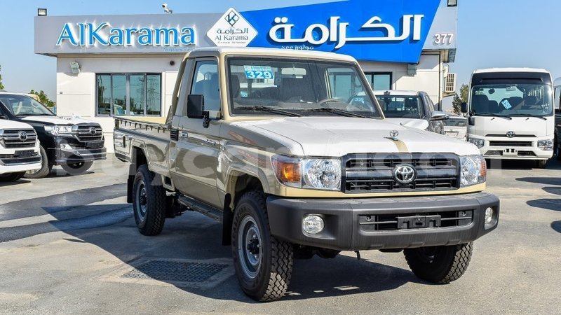 Big with watermark toyota land cruiser al jazirah state import dubai 1977