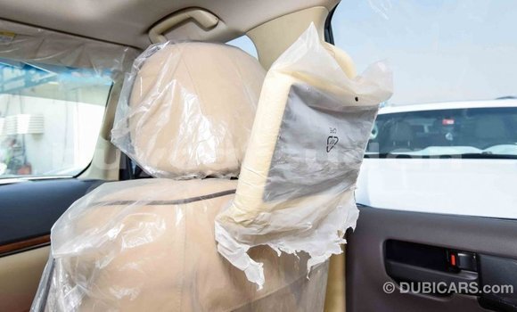 Buy Import Toyota Land Cruiser White Car in Import - Dubai in Al Jazirah State Buy Import Toyota Land Cruiser White Car in Import - Dubai in Al Jazirah State