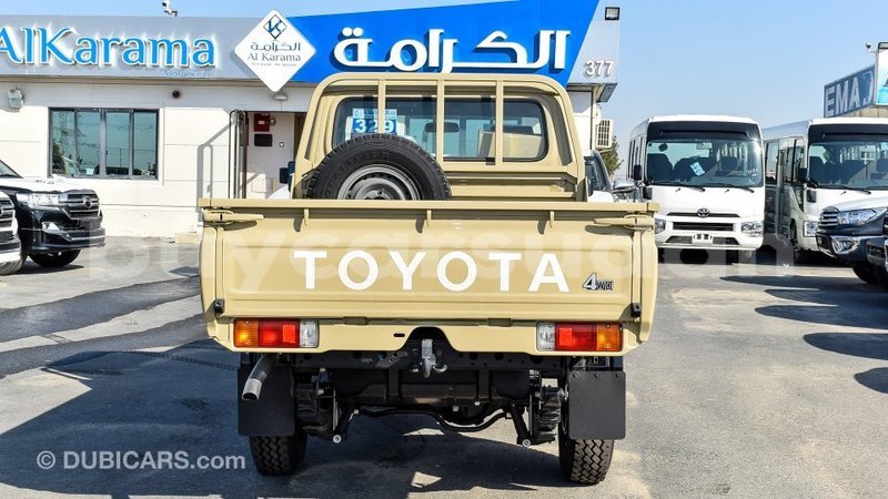 Big with watermark toyota land cruiser al jazirah state import dubai 1977