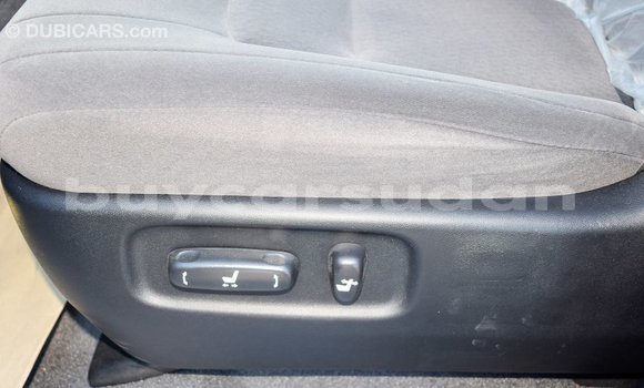 Acheter Import Voiture Toyota Land Cruiser Blanc à Import - Dubai, État d'Al Jazirah Acheter Import Voiture Toyota Land Cruiser Blanc à Import - Dubai, État d'Al Jazirah