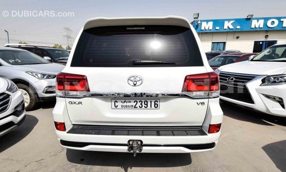 Buy Import Toyota Land Cruiser White Car in Import - Dubai in Al Jazirah State Buy Import Toyota Land Cruiser White Car in Import - Dubai in Al Jazirah State