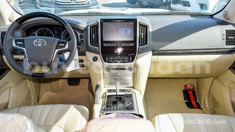 Big with watermark toyota land cruiser al jazirah state import dubai 1979