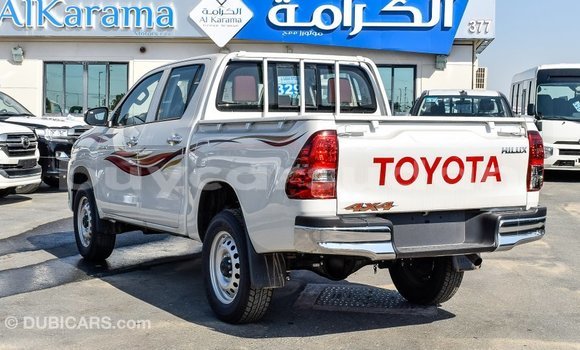 Buy Import Toyota Hilux White Car in Import - Dubai in Al Jazirah State Buy Import Toyota Hilux White Car in Import - Dubai in Al Jazirah State