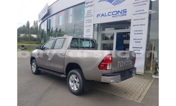 Buy Import Toyota Hilux Other Car in Import - Dubai in Al Jazirah State Buy Import Toyota Hilux Other Car in Import - Dubai in Al Jazirah State