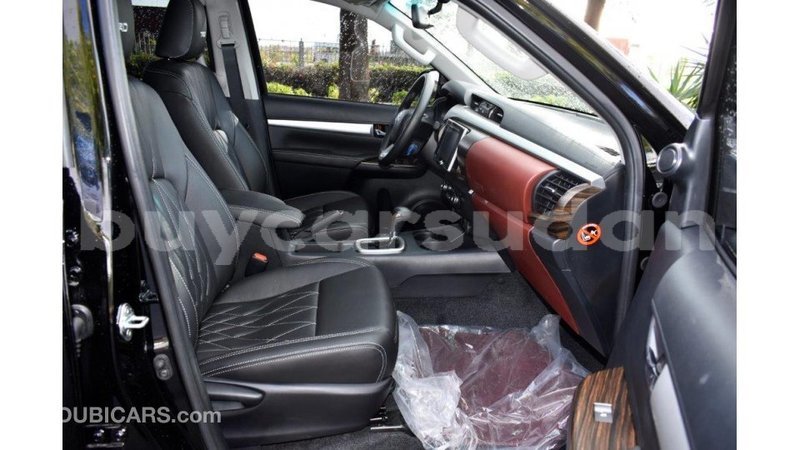 Big with watermark toyota hilux al jazirah state import dubai 1984